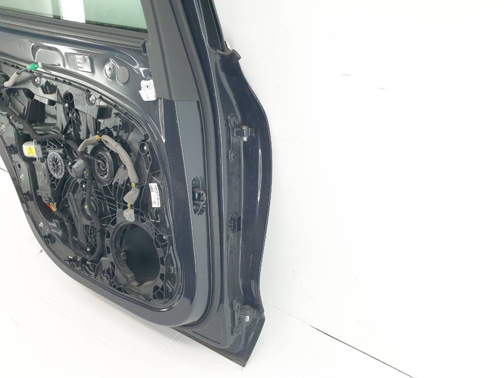 Дверь задняя задние левая полный volvo v60 ii 492-46 Недорого