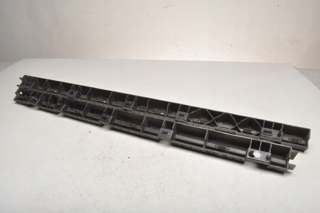 Volvo xc90 ii кронштейн кронштейн накладки порога лівий 31395857 31395855 Зі Шроту