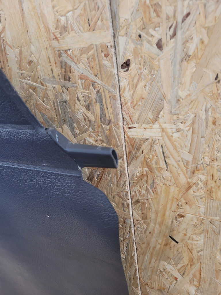 фото №13, Шторка багажника задня volkswagen touran 1t0