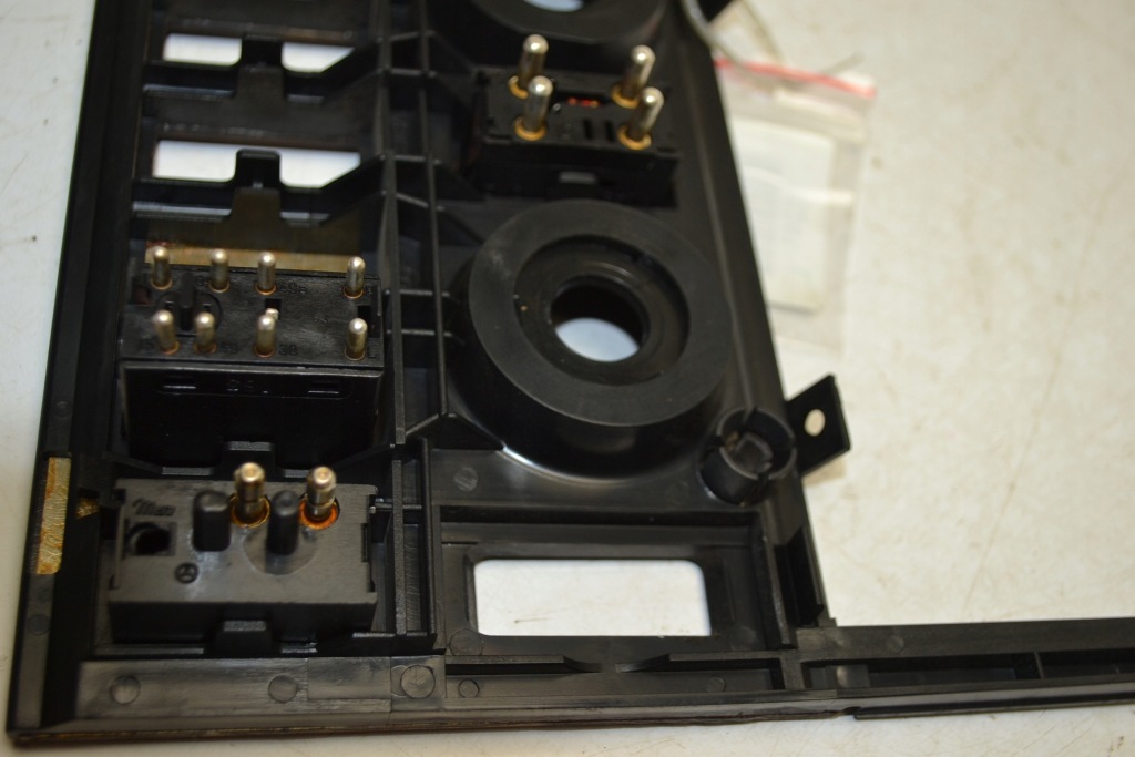 Купити Mercedes w126 drewno консолі pokręteł середина панель