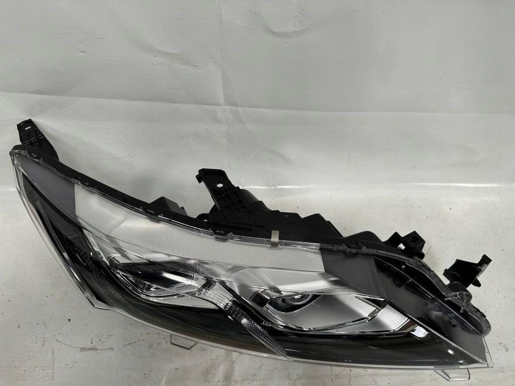 фото №4, Лампа права full led mitsubichi eclipse cross