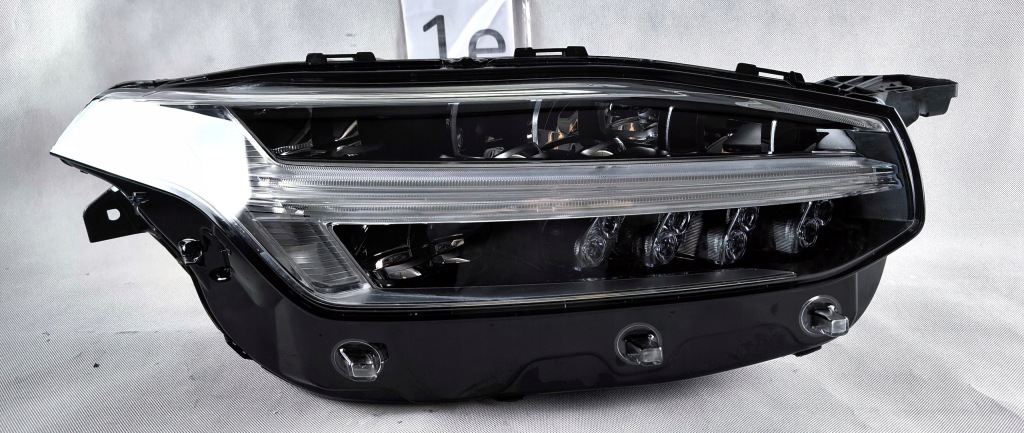 Купить Volvo xc90 2 full led правый фара фара 31656990
