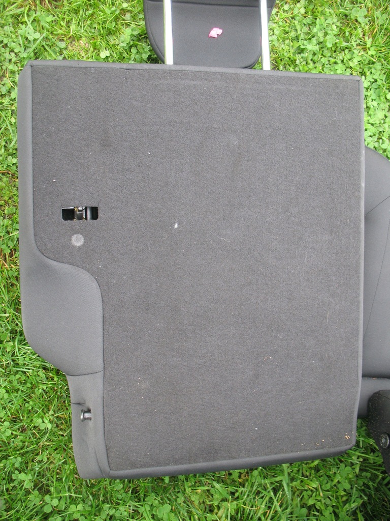 фото №13, Audi a1 8x 2011 заднє заднє сидіння