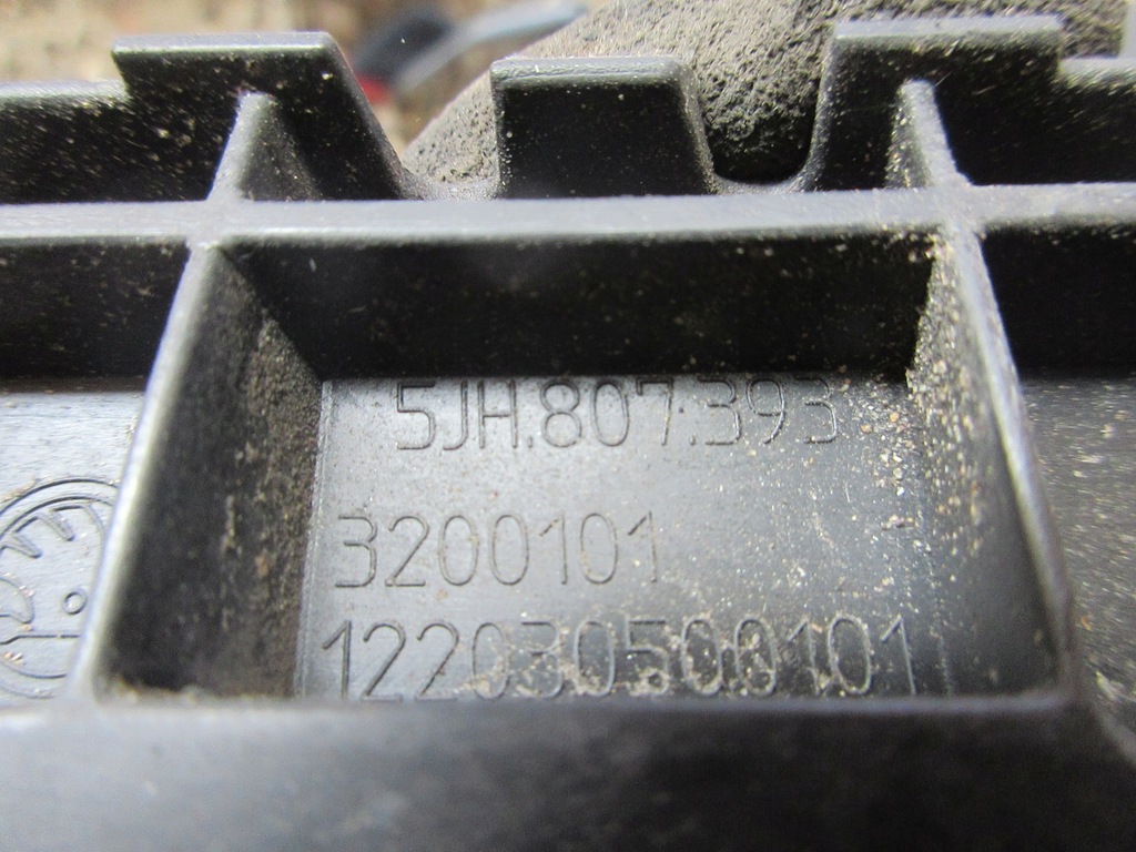 фото №5, Направляющая бампера левый задняя seat toledo iv skoda rapid