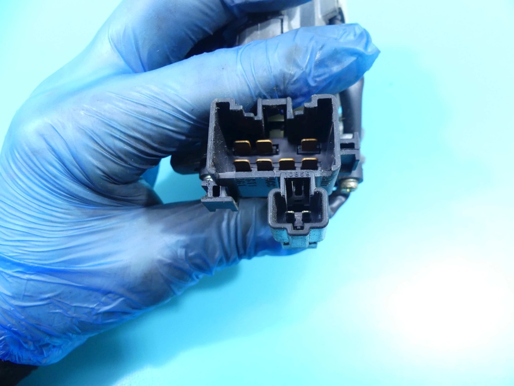 фото №14, Бортовий комп'ютер набір 0281011125 yaris i 1.4 d4d