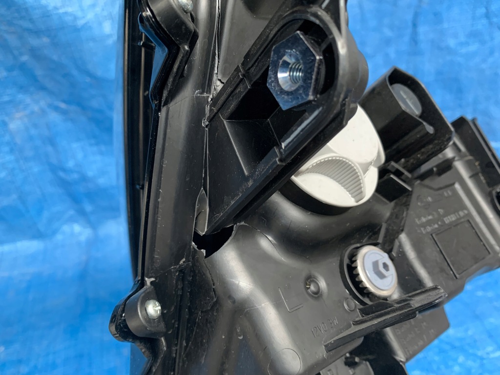 фото №3, Lexus ux левая лампа led передняя