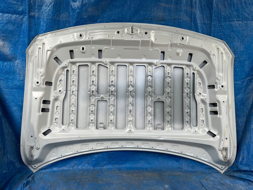 фото №4, Mazda mx30 капот