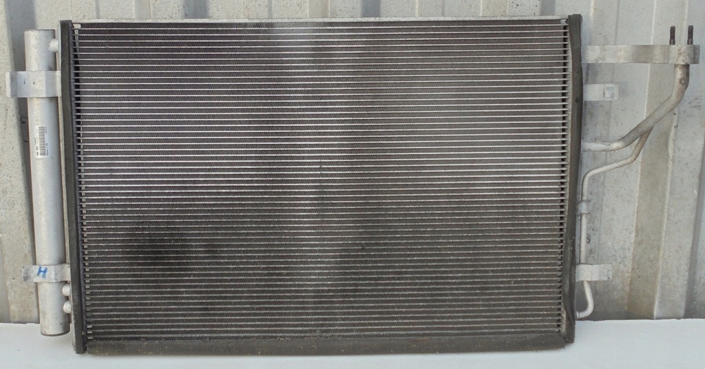 фото №1, Hyundai i30 i lift 11 r 1.4 16v радиатор кондиционера