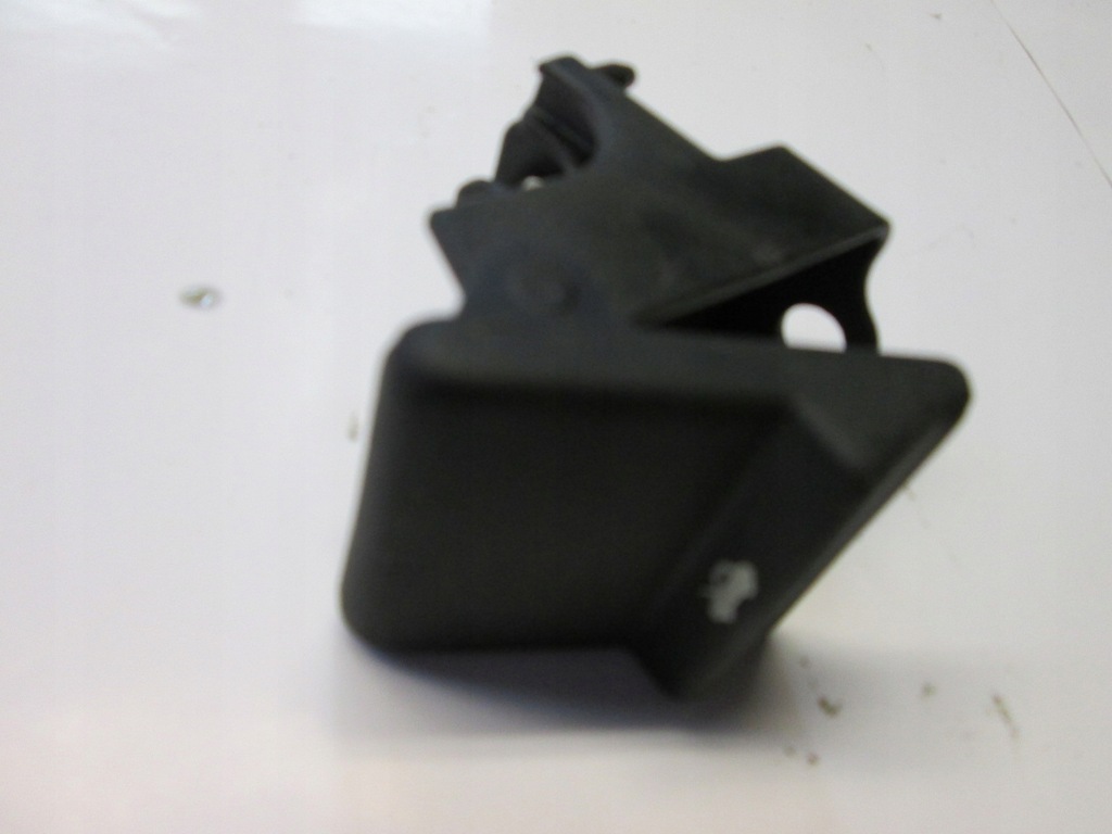 фото №3, Ford explorer 11- ручка открывания капот перед