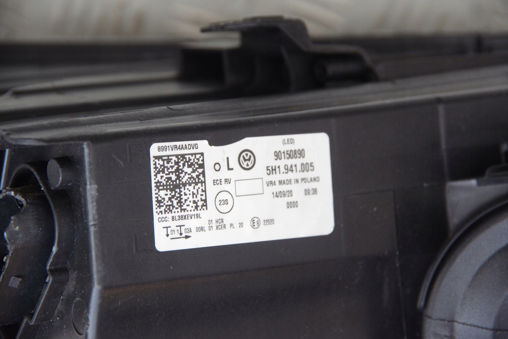 фото №10, Лампа лампи права + ліва vw golf viii 8 повний 5h1941005 5h1941006