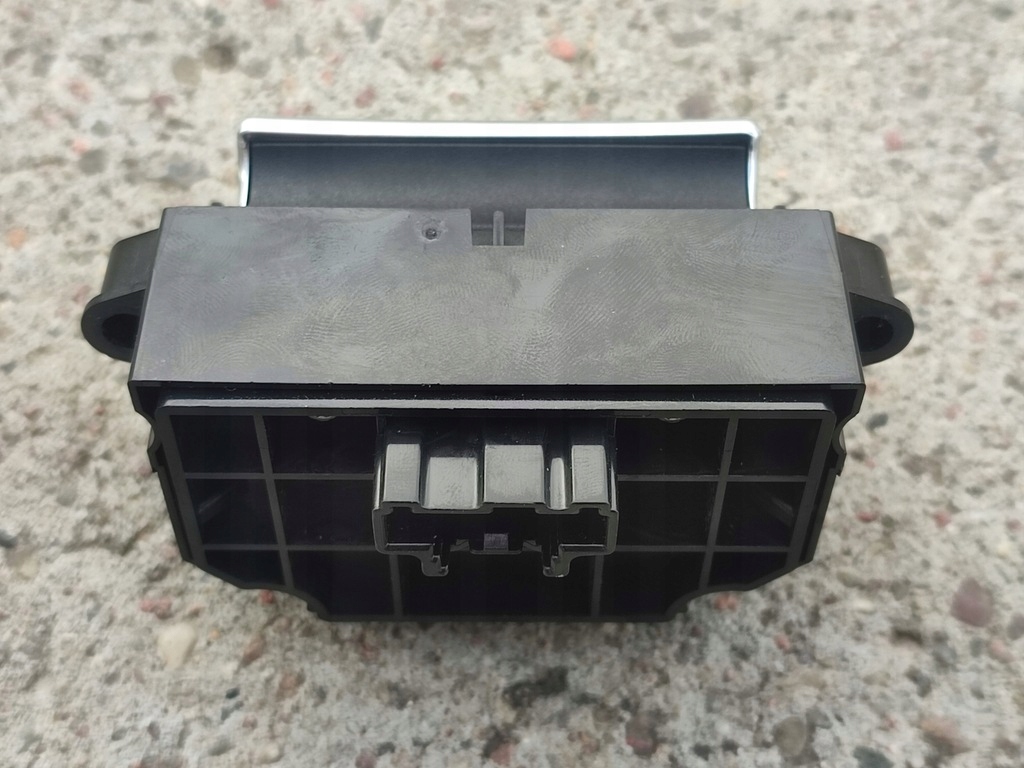 фото №3, Range rover velar l560 2017 - переключатель кнопка тормоза ручного