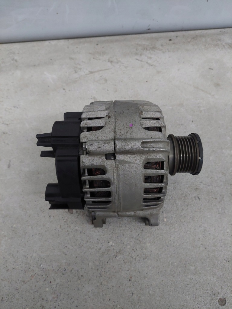 Купити Polo iv arona 1.6 tdi генератор