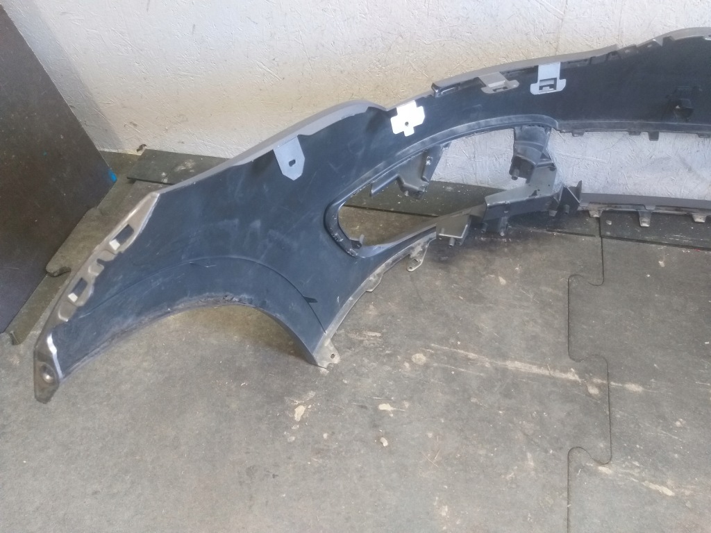 Бампер перед renault megane iii 3 lift 13- в Украине