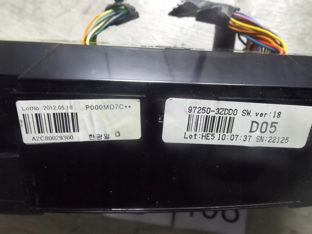 фото №3, Рамка средняя радио решётки обдув hyundai i40