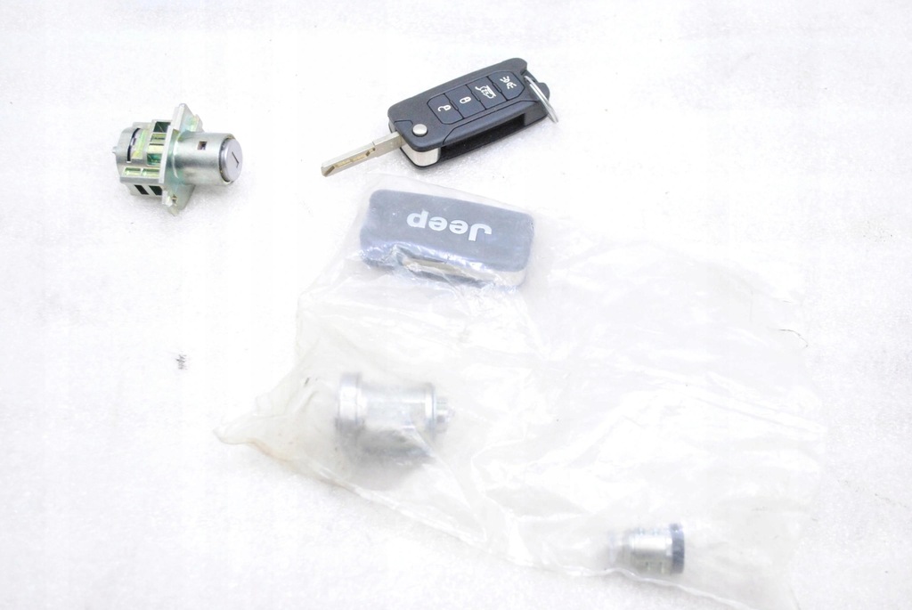 фото №6, Ключ замок зажигания вкладка набор jeep renegade новый