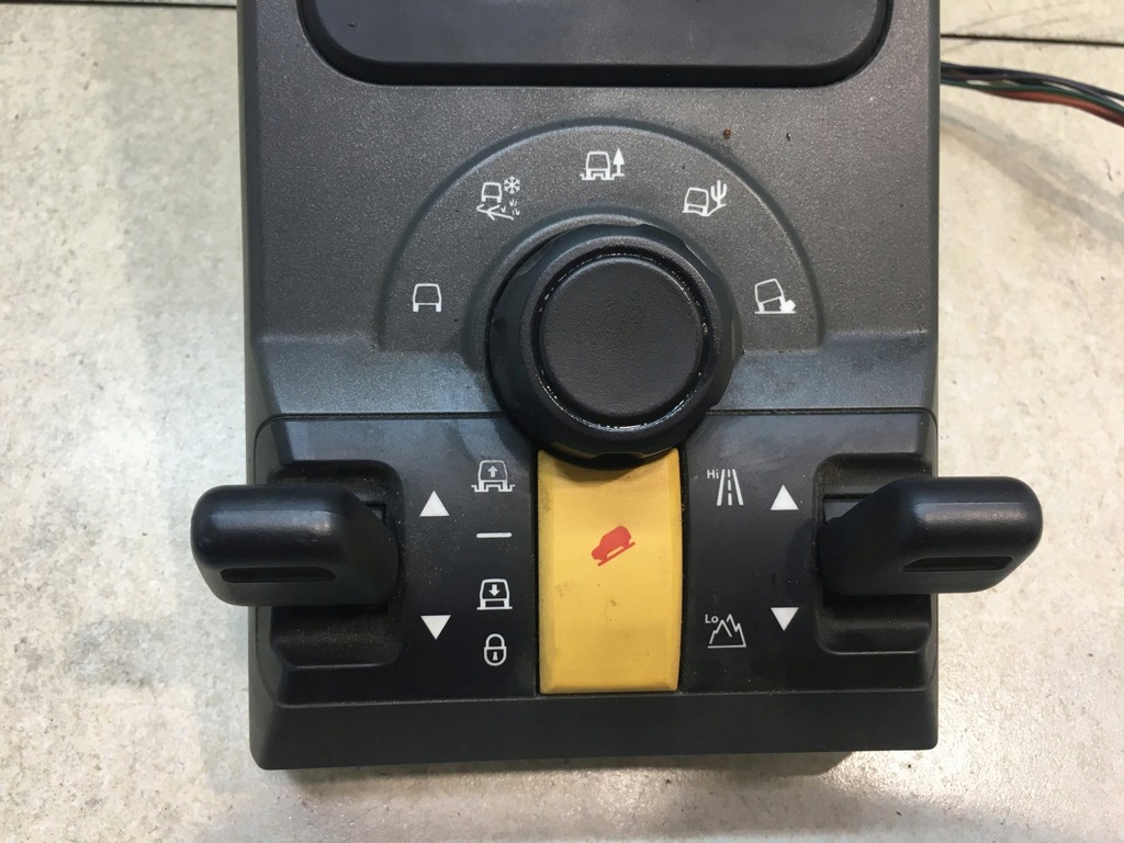 фото №3, Переключатель подвеска discovery iii yud501590wux