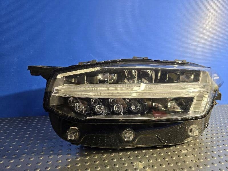 Volvo xc90 2 рестайлинг  19- full led 32228296 фара передняя перед левая Оригинал