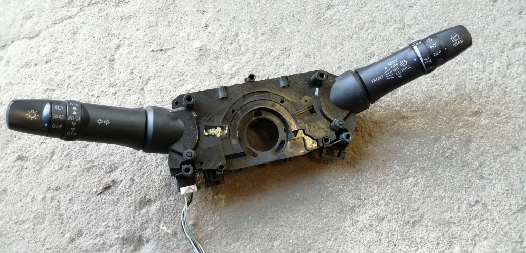 фото №1, Mitsubishi space star ii переключатель 8617a132