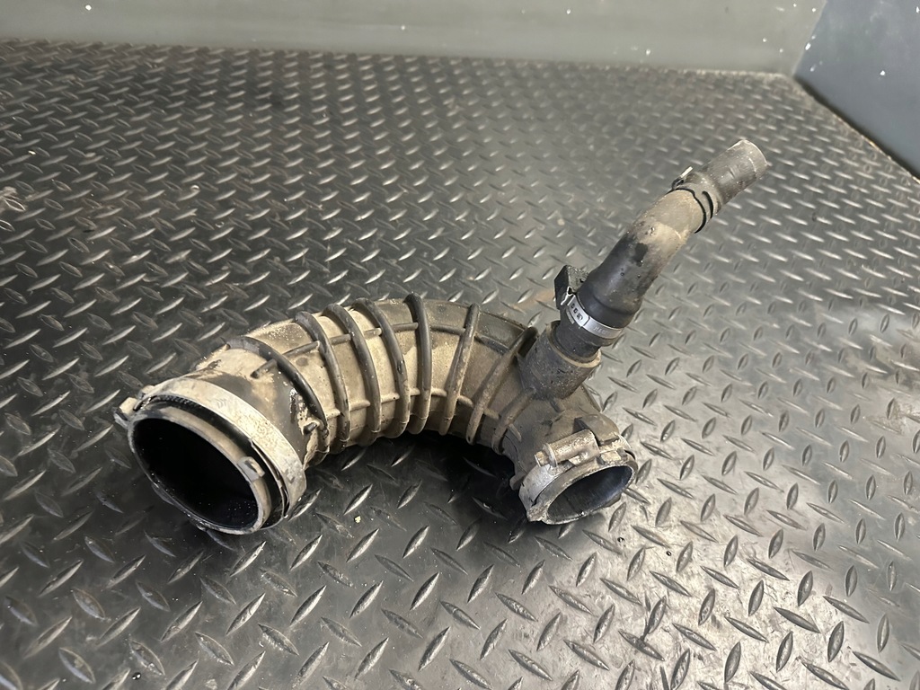 фото №5, Шланг повітря audi a8 d4 4.2 tdi cds 4h0129571