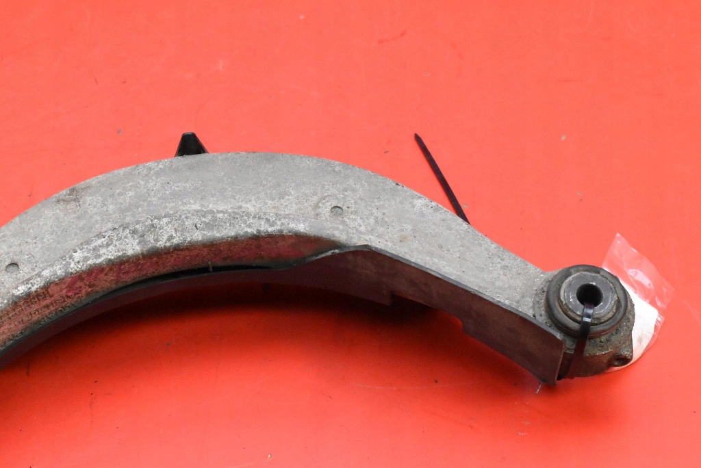 фото №6, Рычаг левый перед нижний gx73-3c256 jaguar xe x760 2.0 d 180 km 14-19