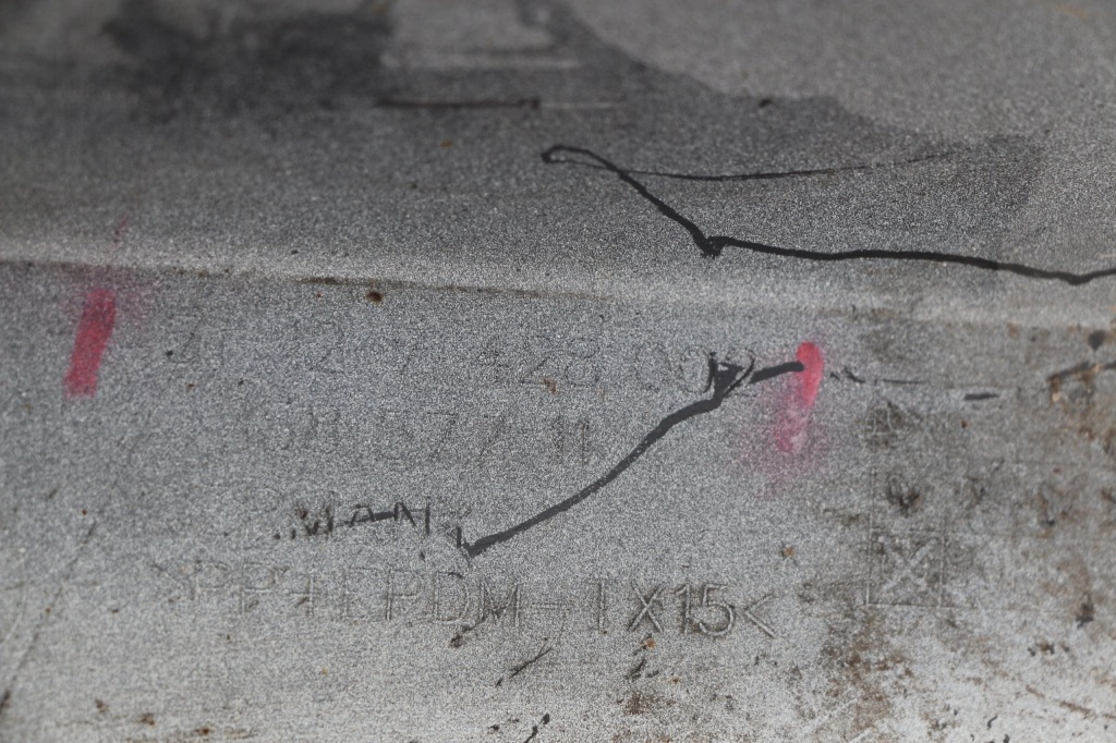 Комплект  bmw 3 g21 бампер задні задній basis sport line +ґрати колір a300 17-22 Недорого