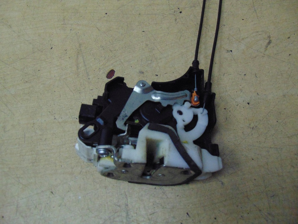 фото №7, Замок cent. дверь правый перед peugeot 4007 2pin