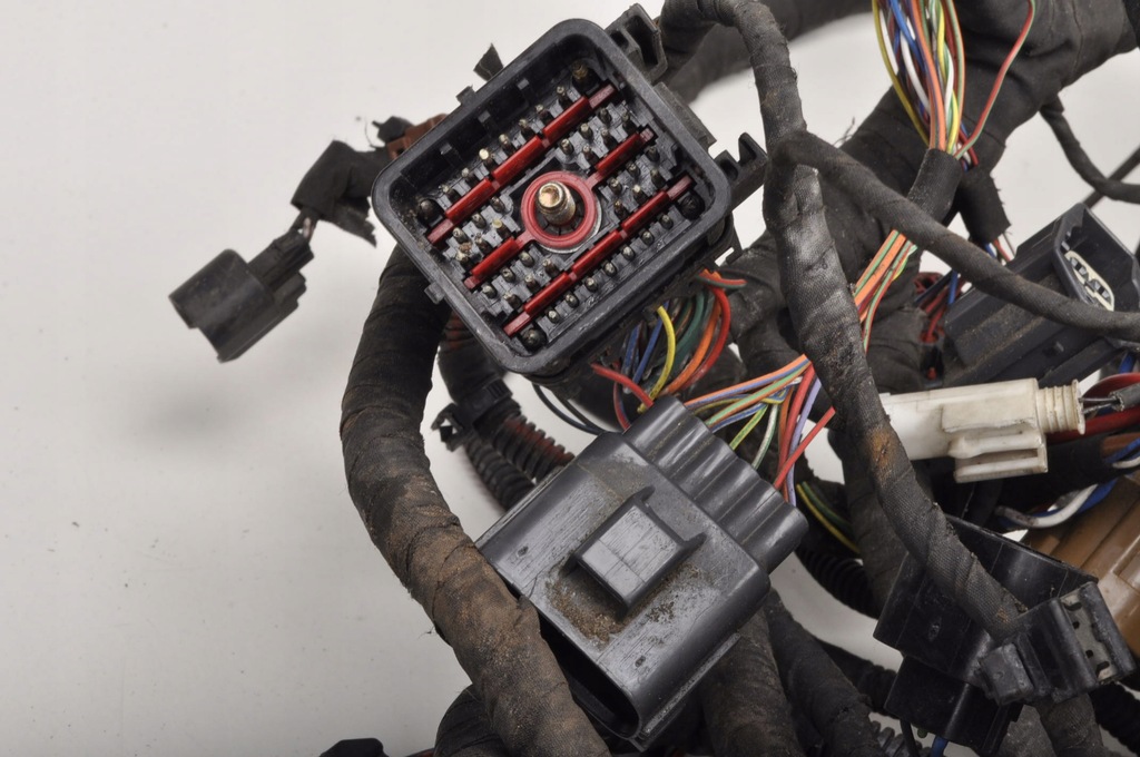 фото №6, Aston martin db9 6.0 жгут электрическая отсек двигателя 4g43-14290-ae