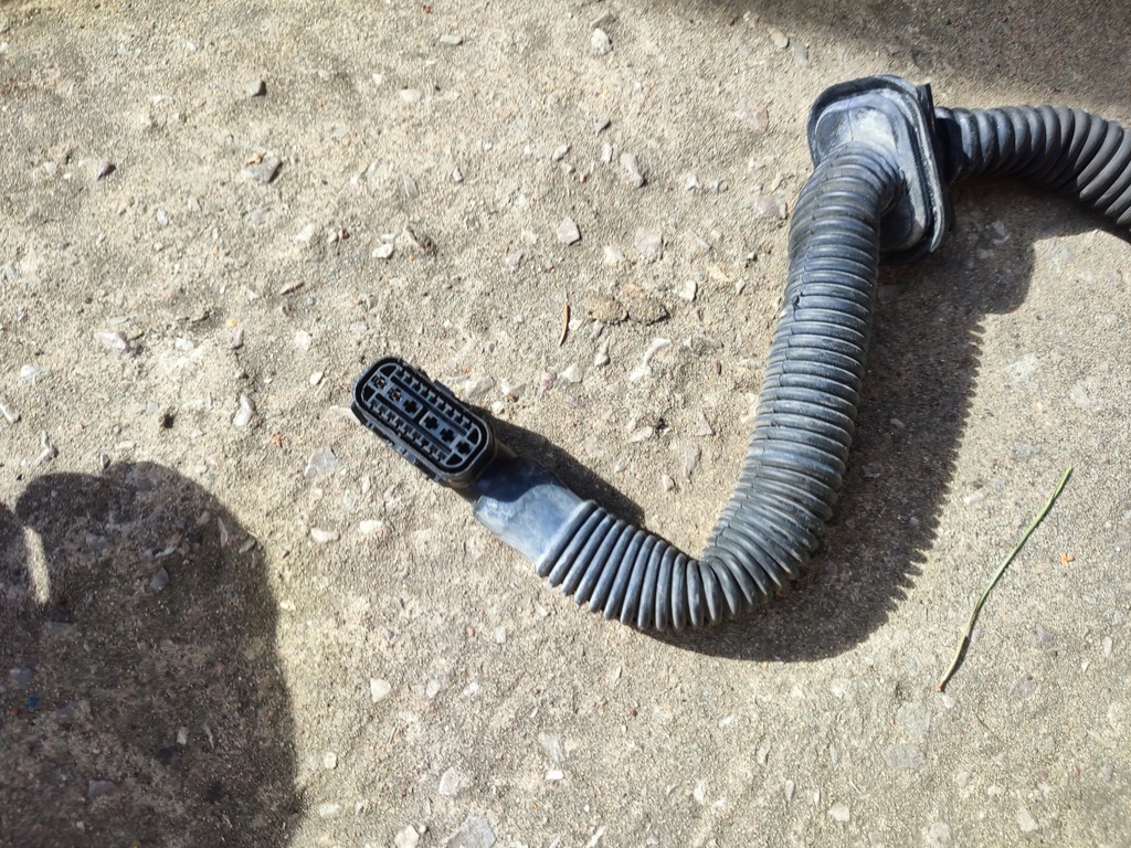 фото №7, Електропроводка двері задня правий mercedes c-klasa w204 07-14 a2044400805