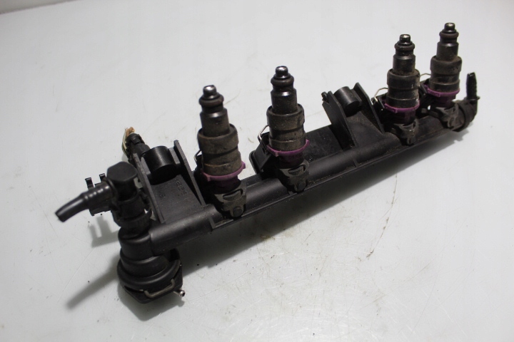 фото №3, Молдинг упорскування renault clio ii 1.1