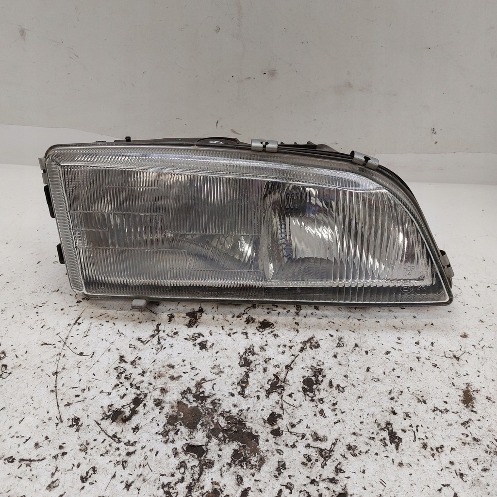 фото №1, Volvo s70 v70 лампа права передня depo