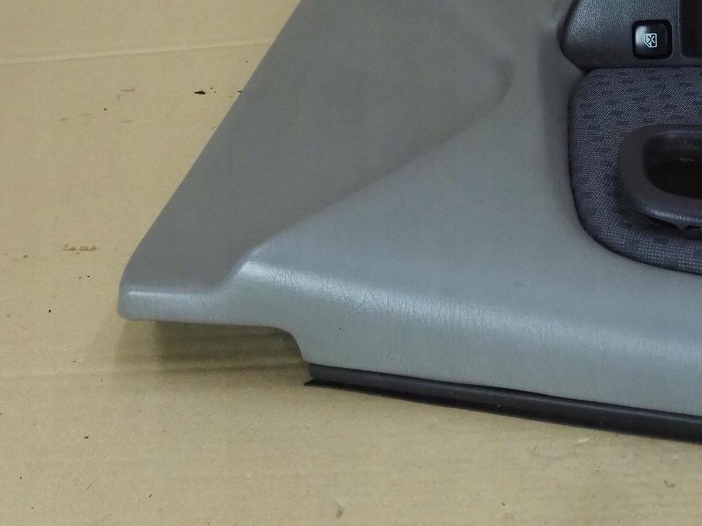 фото №9, Обшивка оббивка двері перед лівий primera p11 lift