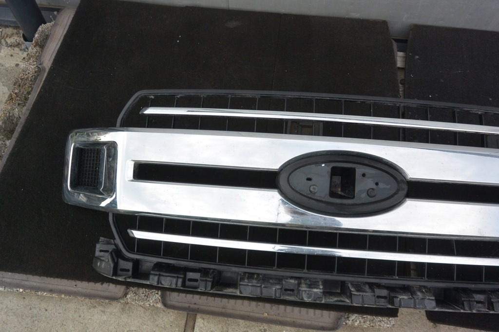 фото №8, Решітка радіатора решітка радіатора бампера перед ford f150 18-20