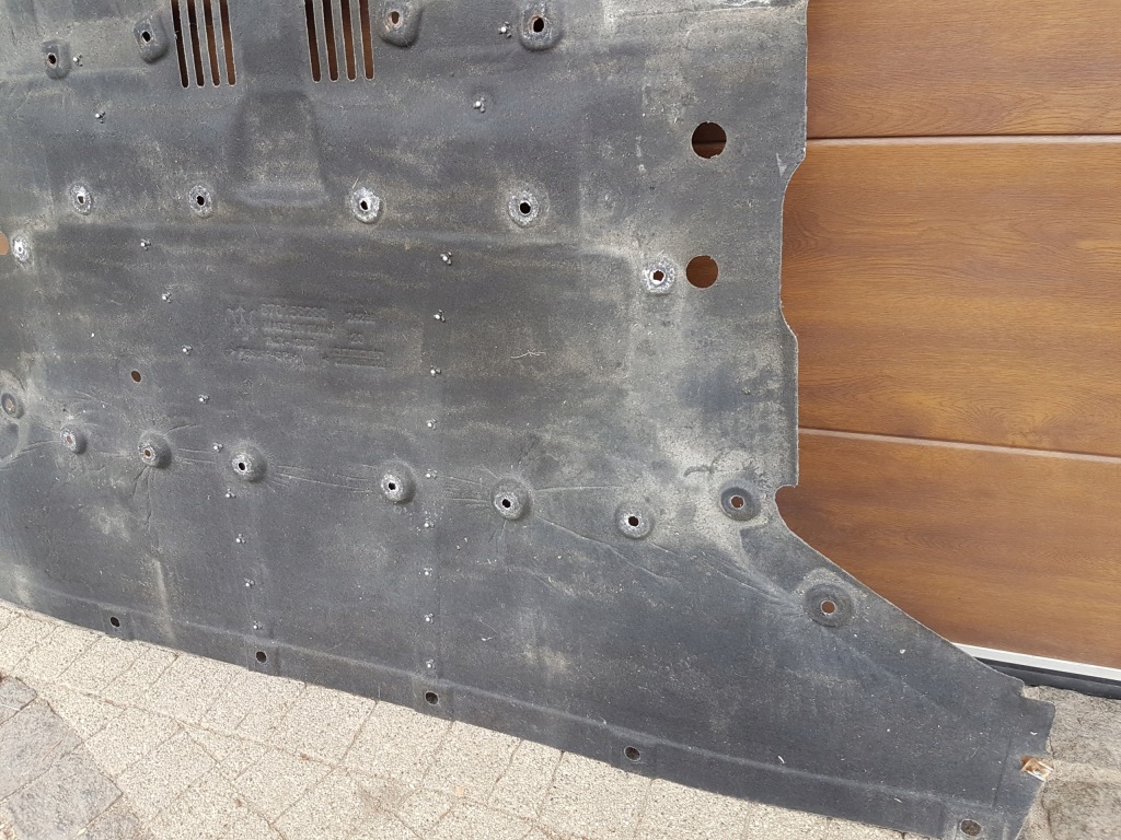 Захист підвіска maserati mc20 670158288 в Україні