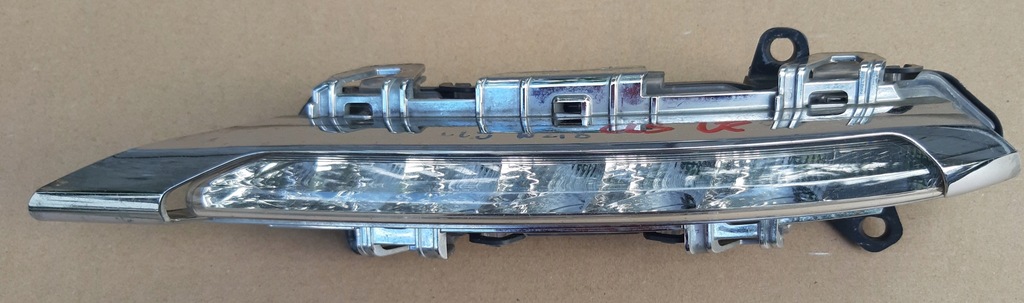 фото №1, Mercedes cls w218 свет дневные led левая