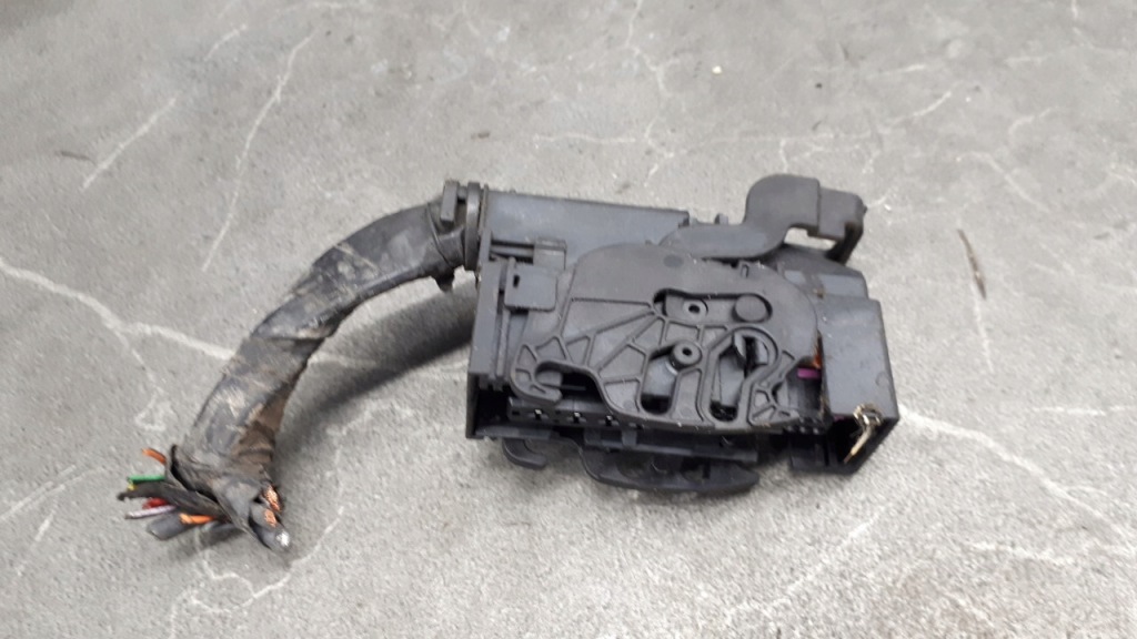 фото №1, 192840 штекер насоса abs renault thalia ii 1.2b