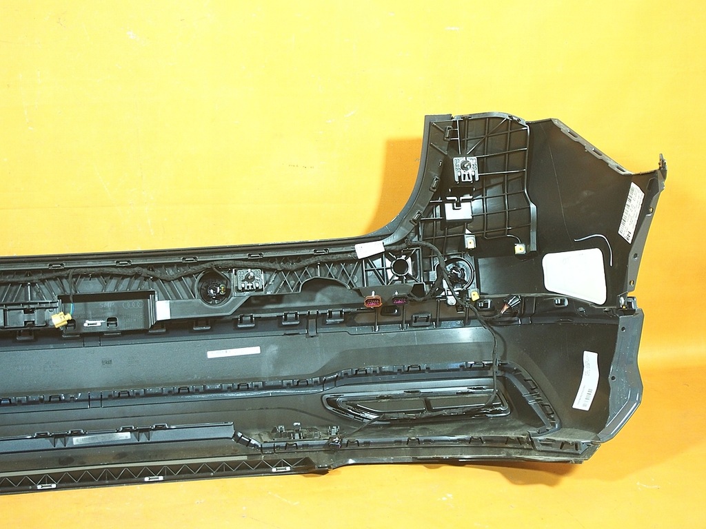 фото №15, Audi q3 83a 22km бампер задняя диффузор pdc комплект lx7m