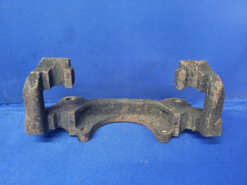 фото №1, Скоба супорт vw golf vi