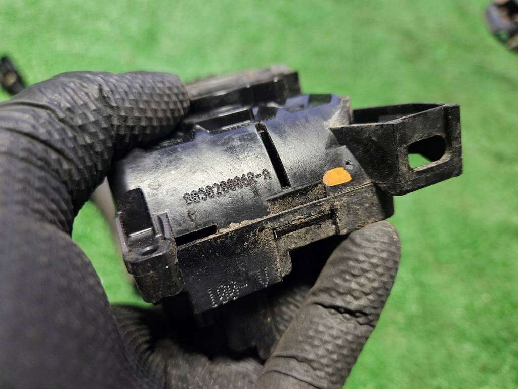 фото №8, Замок правий перед renault scenic iii 09- 4pin eu