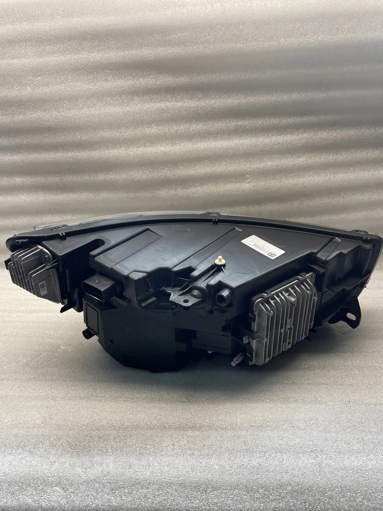 фото №8, Volvo xc40 2020 ліва лампа mid led 31655988