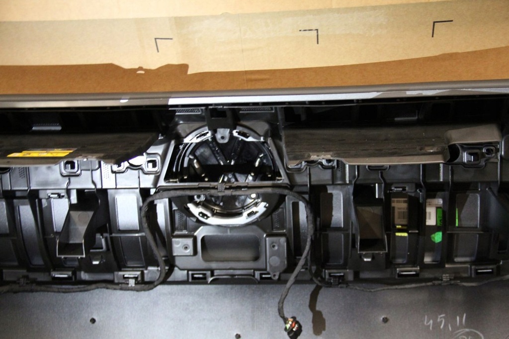 фото №12, Бампер передний vw id4 6pdc lc7a scalesilver новый