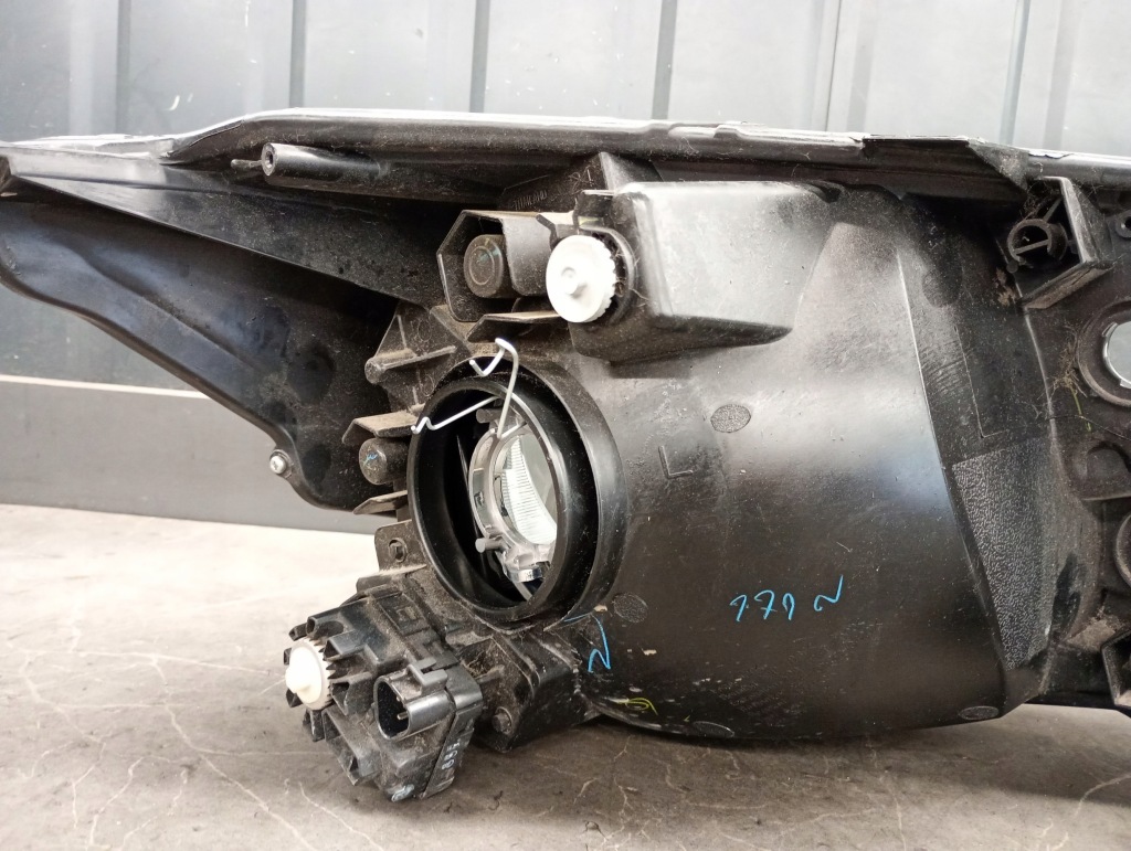 фото №11, 100-18116 фара лівий suzuki celerio koito 14-19r