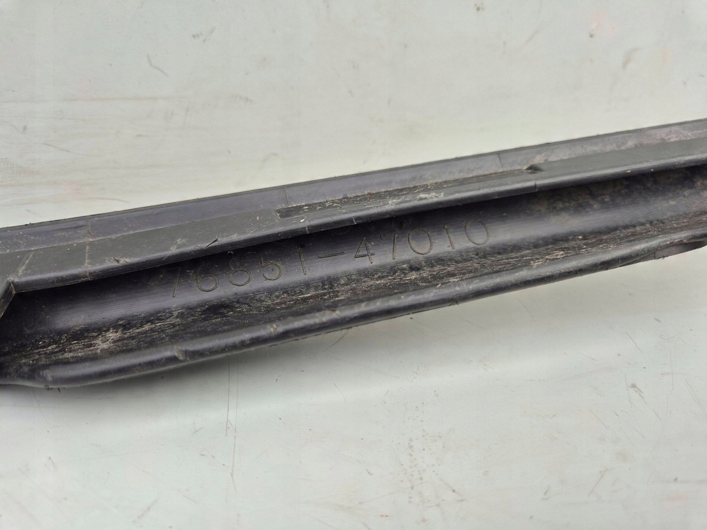 фото №9, Toyota prius ii накладка-спойлер pod бампер перед передний 76851-47010 03-09