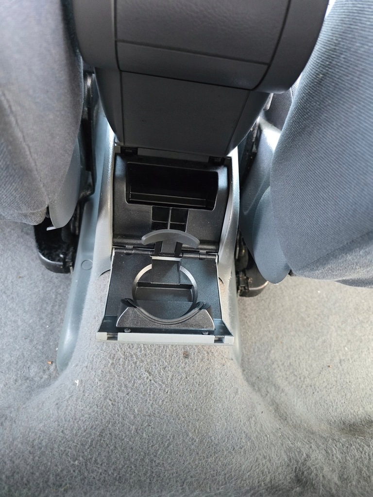 фото №9, Пепельница задняя задняя skoda octavia idealna kompl