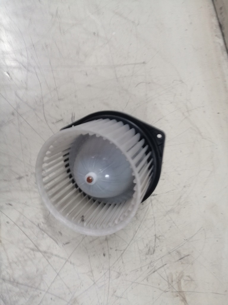 фото №1, Воздуходувка обдув вентилятор mitsubishi outlander ii 06-10