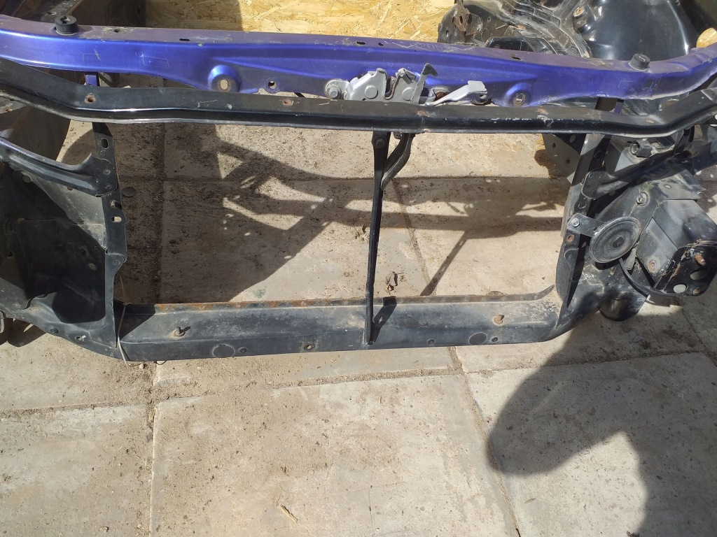 фото №6, Celica vi 6 pas передний усилитель передний панель фары