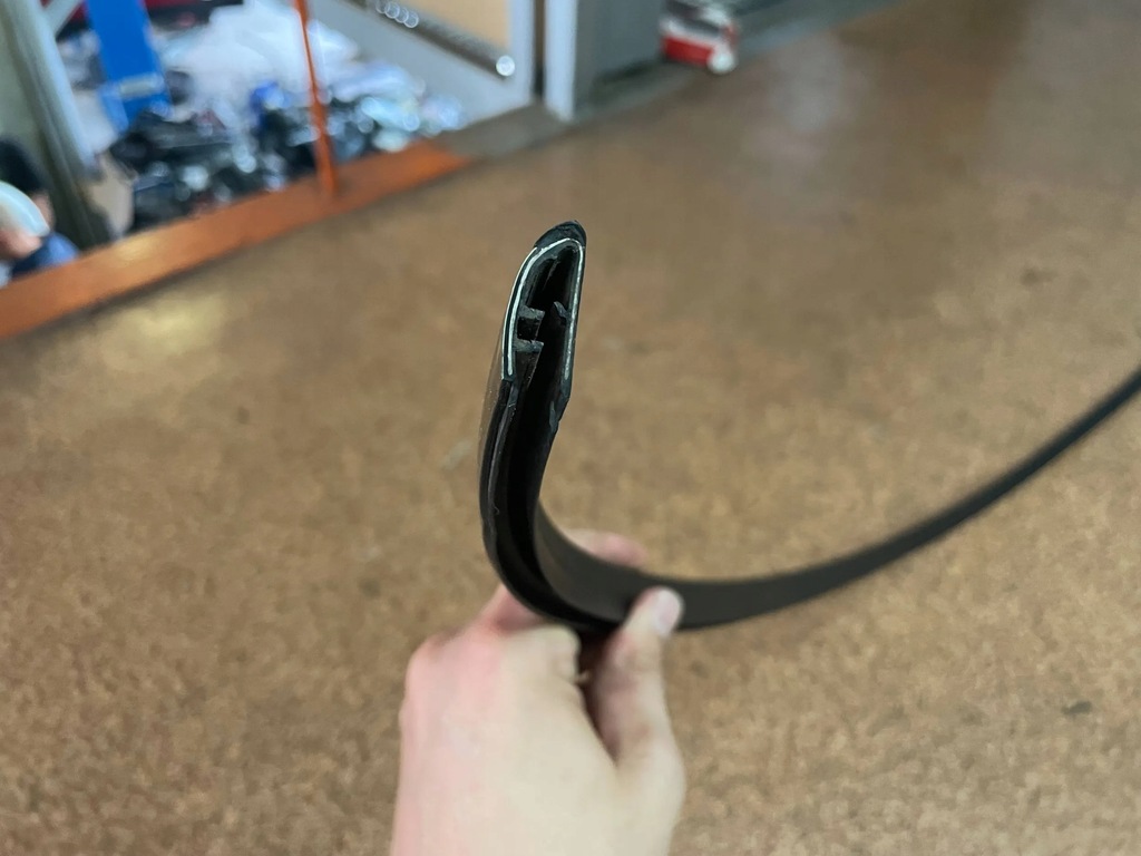 фото №7, Молдинг стекло лобовое mini cooper countryman r60