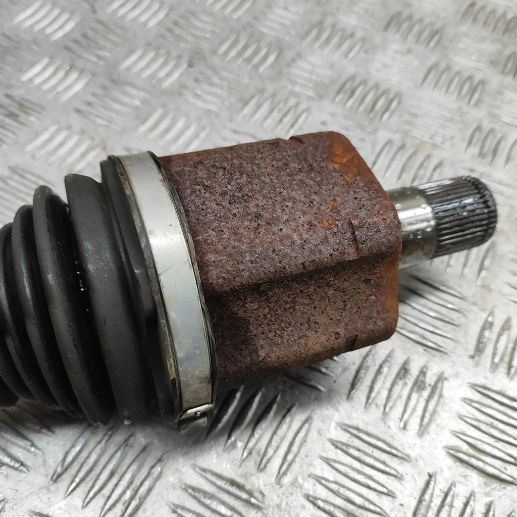 фото №7, Volkswagen transporter - caravelle t6 2021 левая сторона приводной вал передняя