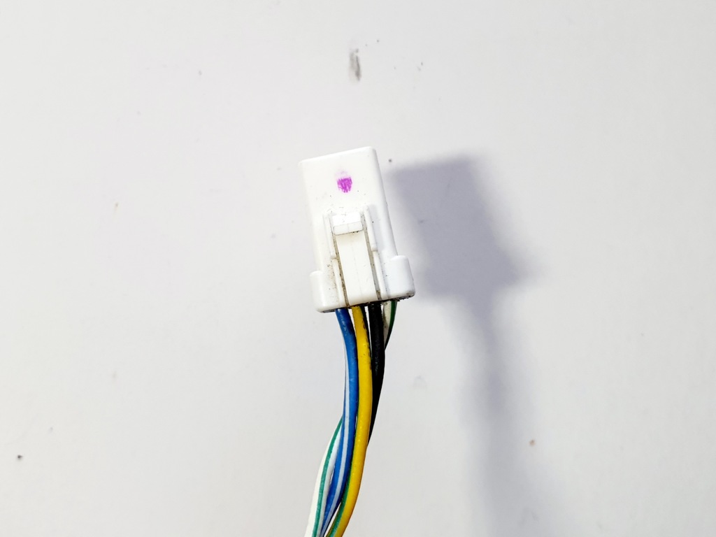 фото №1, Штекер фотохромный ассистент 4pin volvo s60 iii v60 xc60 ii