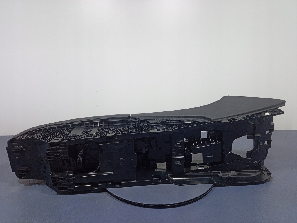 фото №6, Bmw 6 f13 туннель средний подлокотник кожа