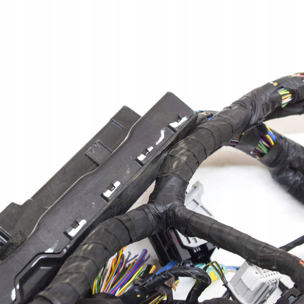 фото №8, Ford mustang mach-e 2022 другая жгут трубопровод / кабели